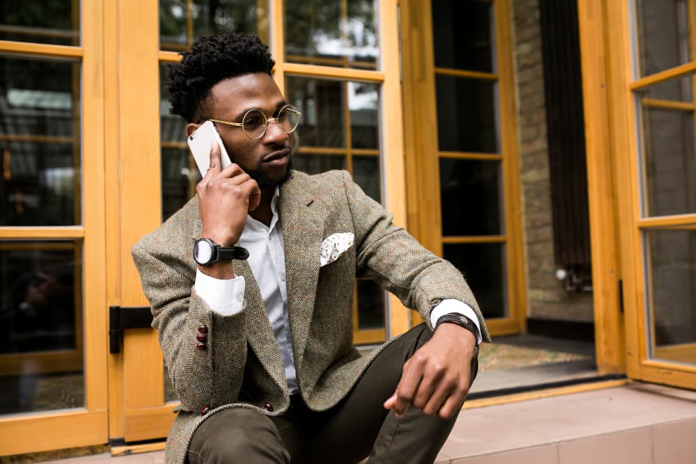 A brokerage phone line answering an evening call